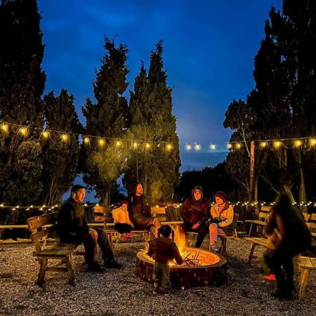 Ghar El Melh Outdoors Hotell Ra's al Jabal Eksteriør bilde