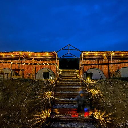 Ghar El Melh Outdoors Hotell Ra's al Jabal Eksteriør bilde