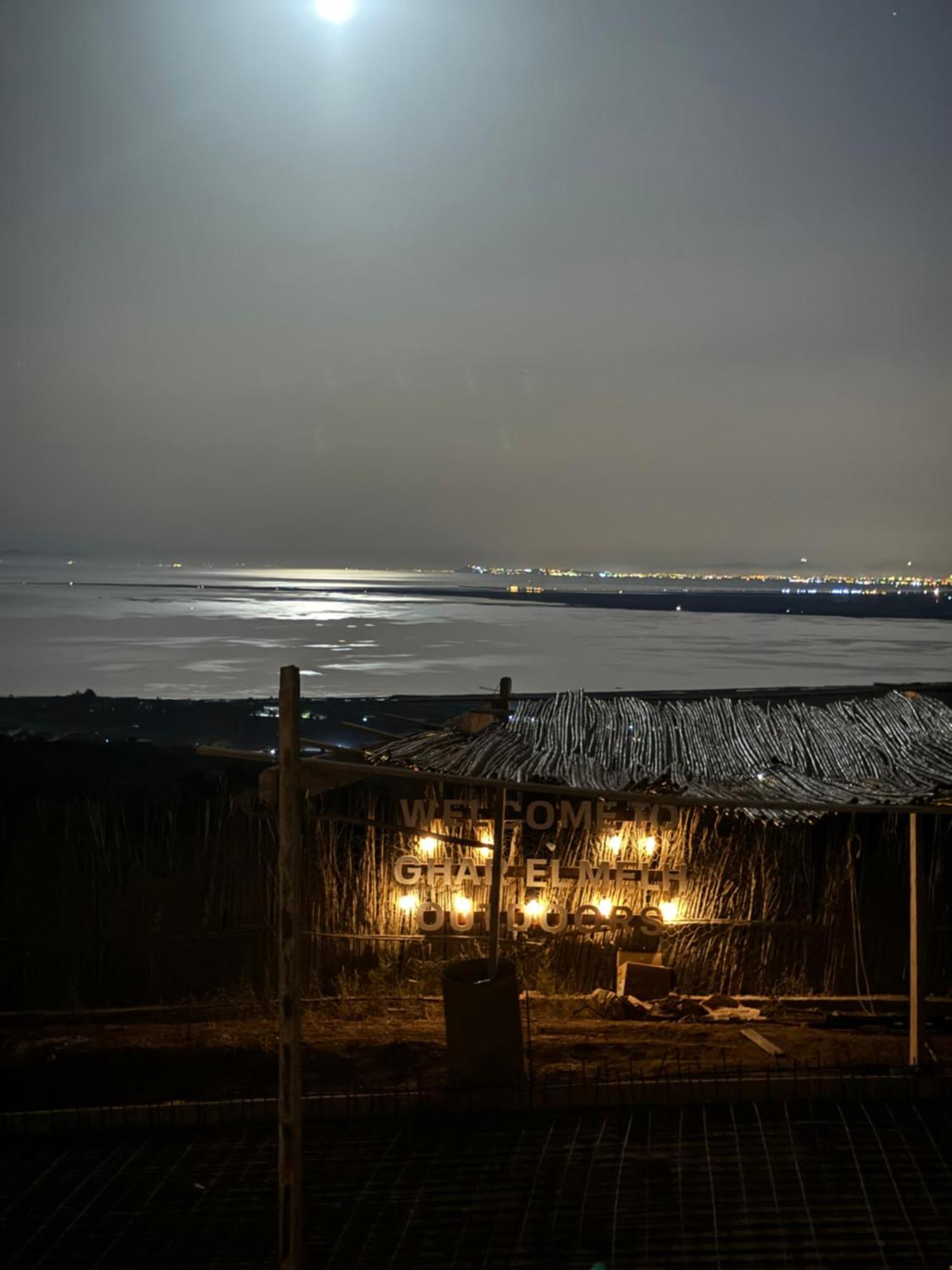 Ghar El Melh Outdoors Hotell Ra's al Jabal Eksteriør bilde
