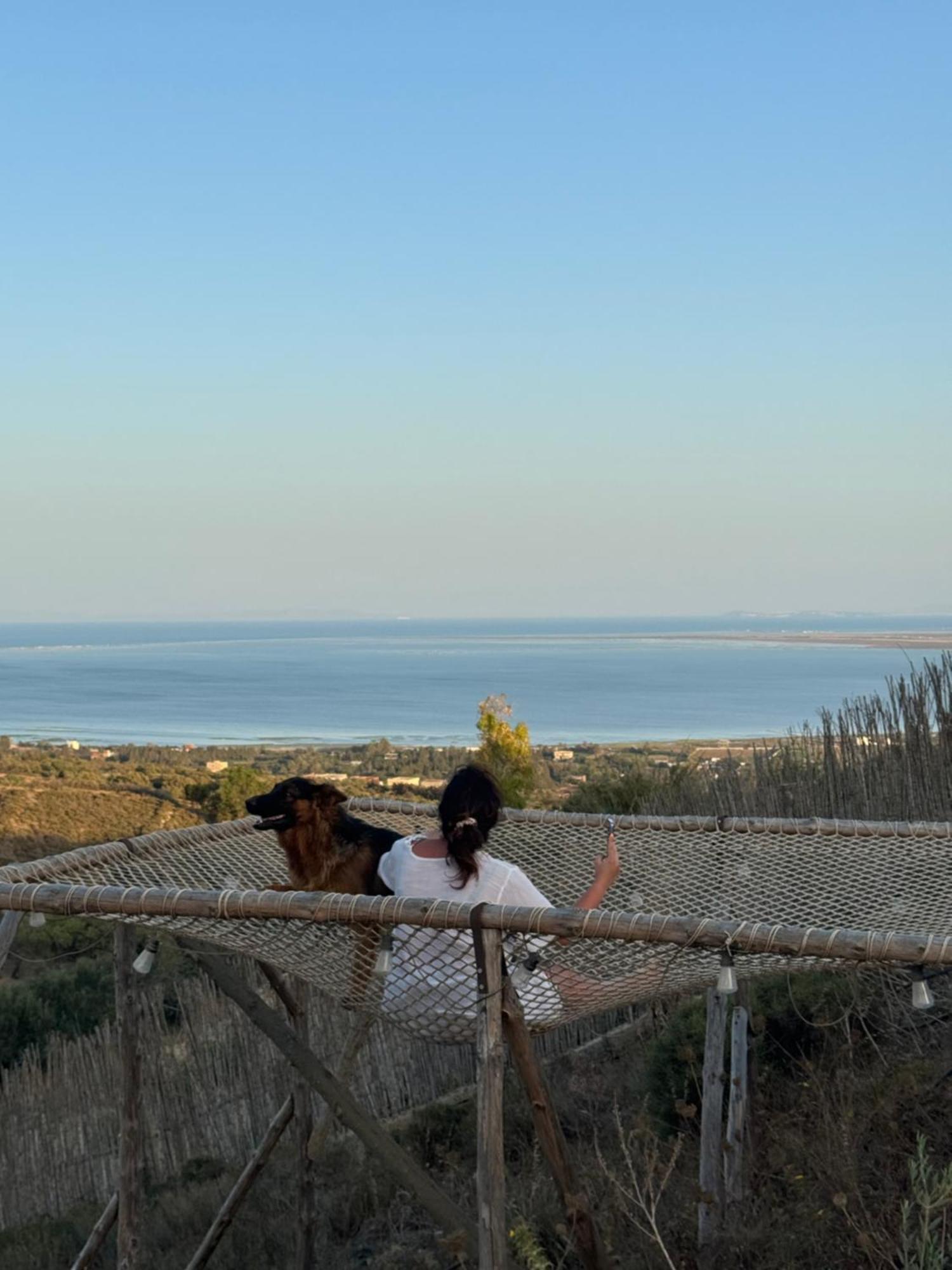 Ghar El Melh Outdoors Hotell Ra's al Jabal Eksteriør bilde