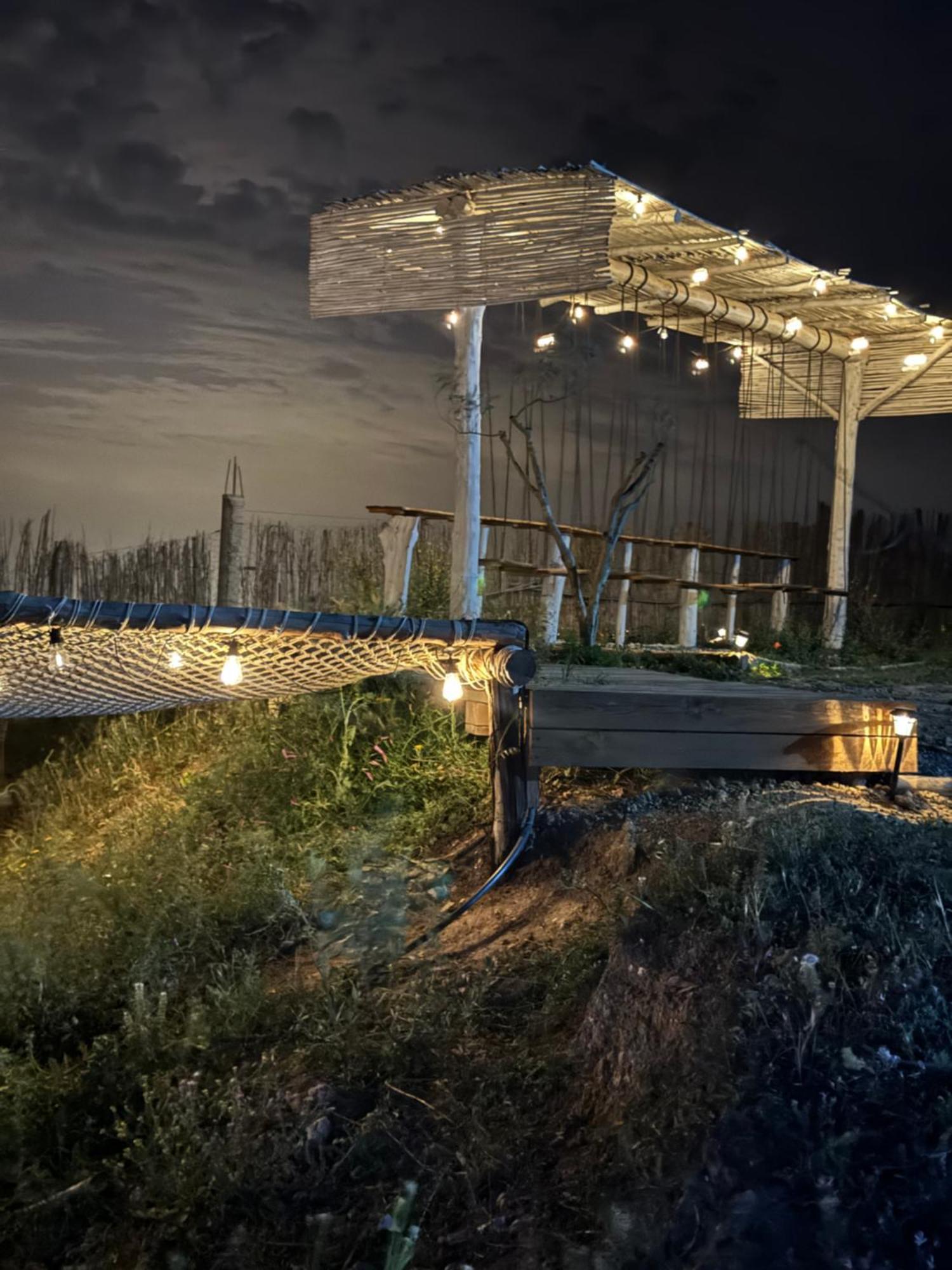 Ghar El Melh Outdoors Hotell Ra's al Jabal Eksteriør bilde